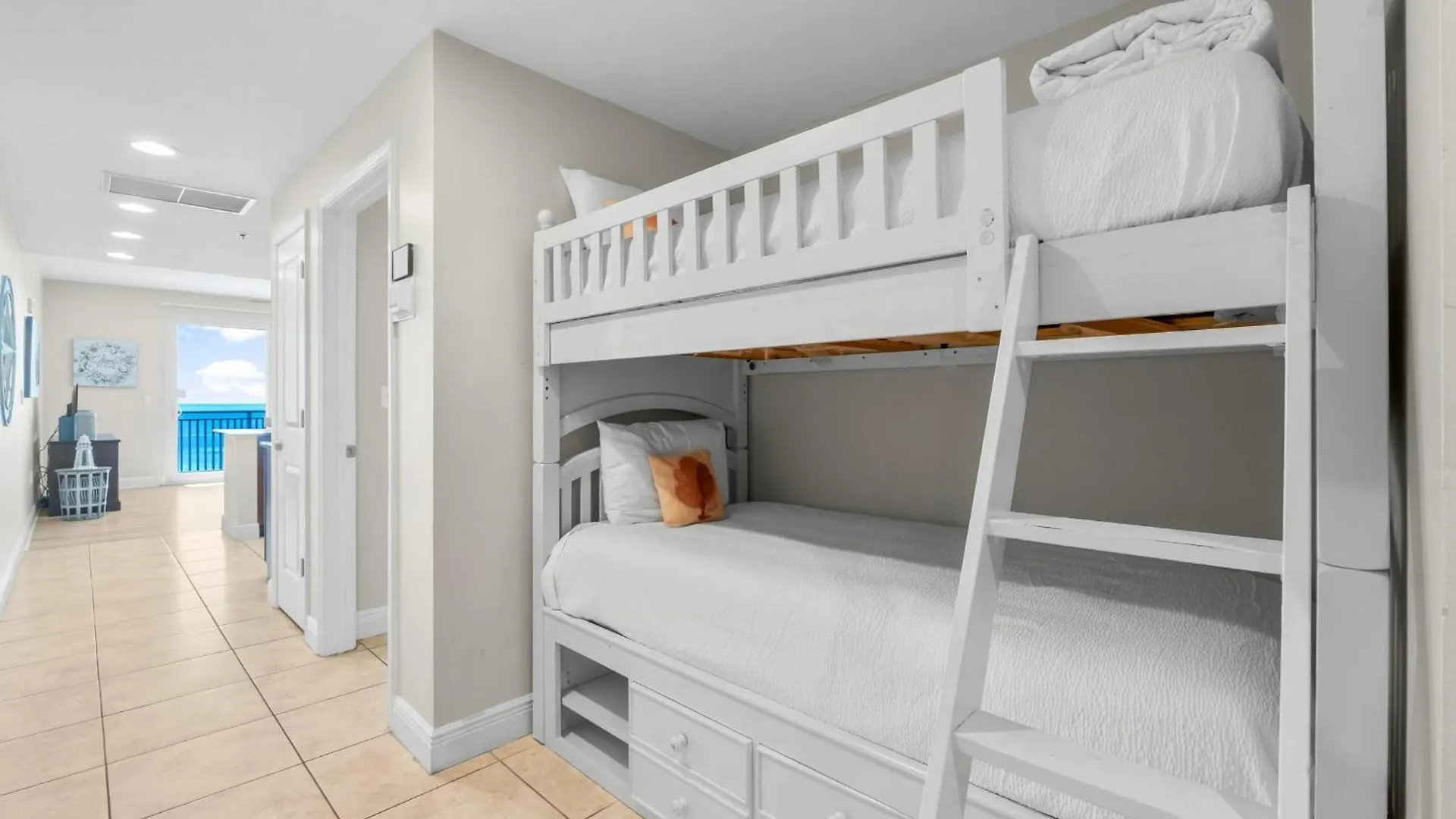 Apartment Sterling Breeze By Panhandle Getaways Panama City Beach United States